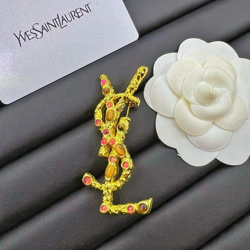 Brooches & Pins